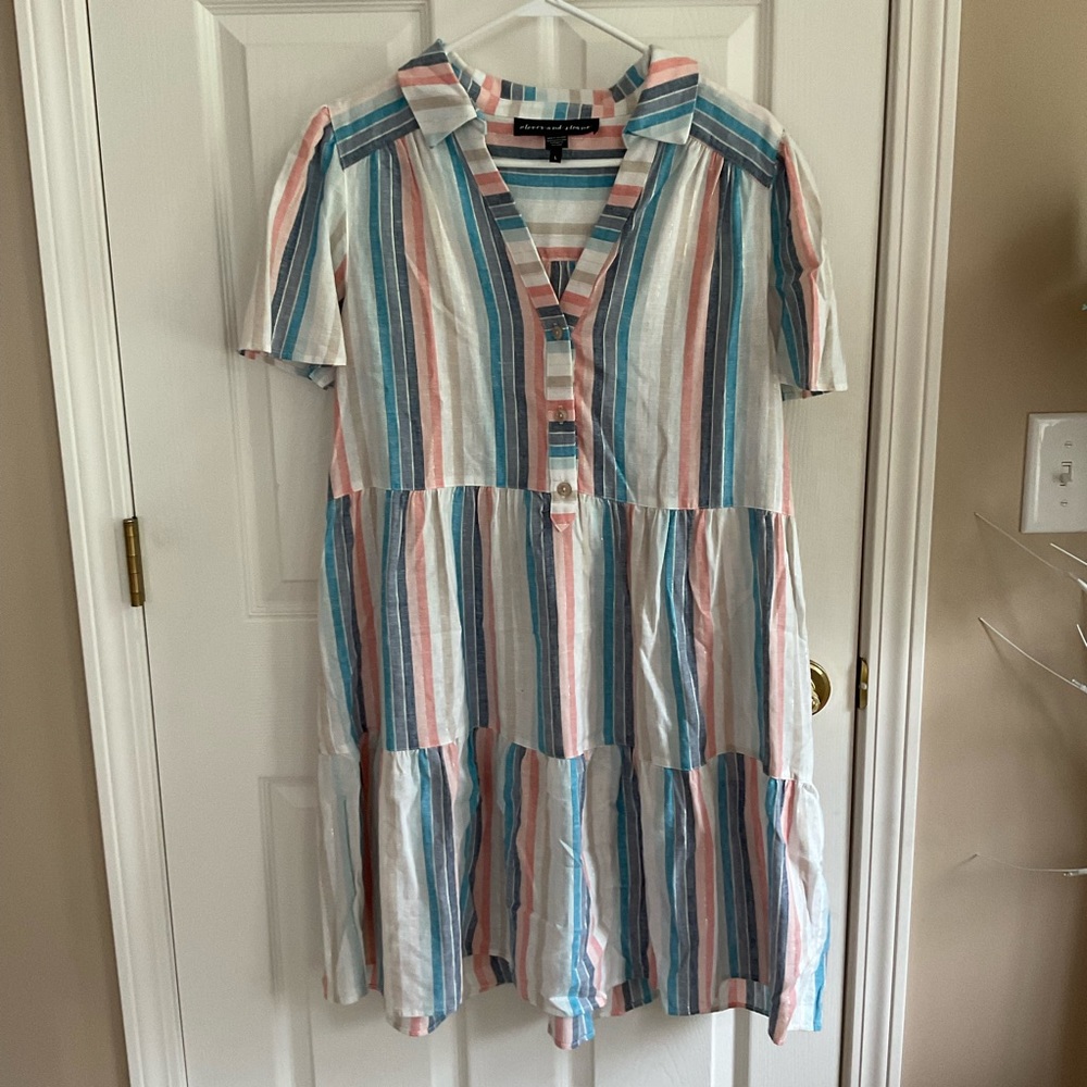 NWT! Womens Clover and Sloane midi dress size Large.